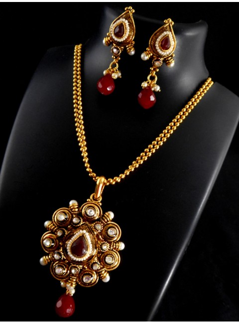 Polki Pendant Set